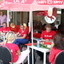 R.Th.B.Vriezen 2012 08 04 6011 - PvdA Arnhem Canvassen en rozen uitdelen Presikhaaf-oost zaterdag 4 augustus 2012