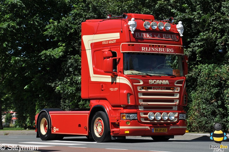 DSC 5800-border - KatwijkBinse Truckrun 2012