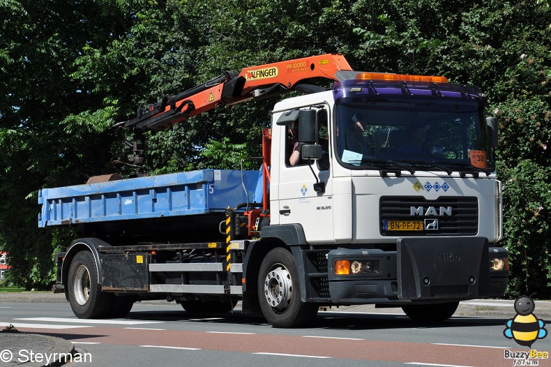 DSC 5803-border - KatwijkBinse Truckrun 2012