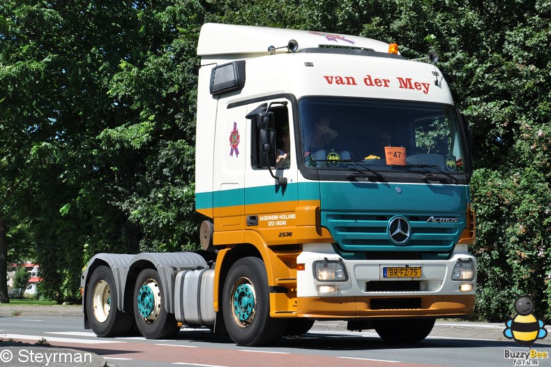 DSC 5812-border - KatwijkBinse Truckrun 2012