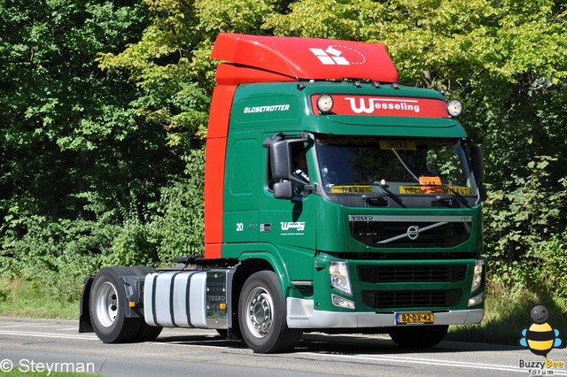 DSC 5934-border KatwijkBinse Truckrun 2012