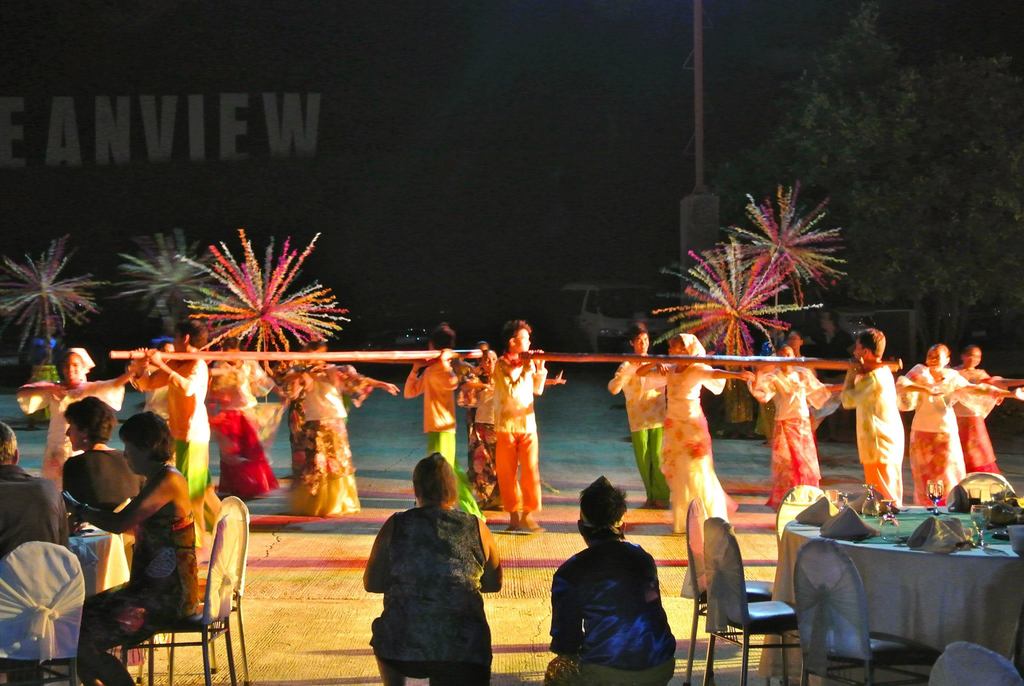 201047 10150907080652395 1188969913 o - 