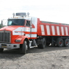 IMG 9342 - trucks in de koel
