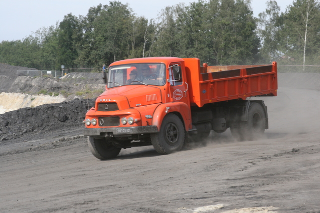 IMG 9486 trucks in de koel