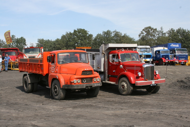 IMG 9488 trucks in de koel