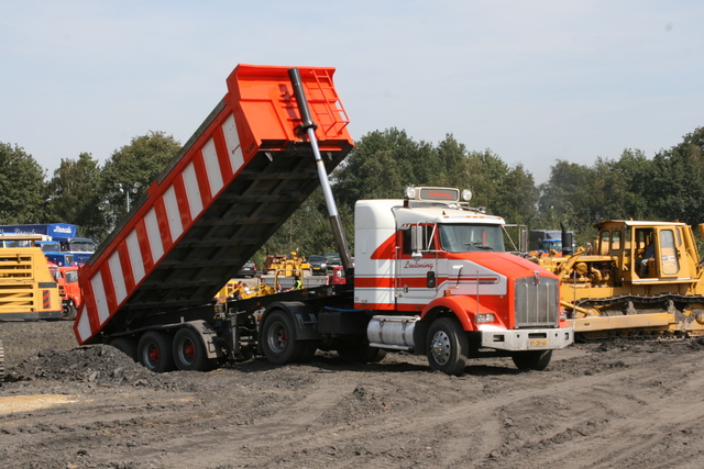 IMG 9537 trucks in de koel